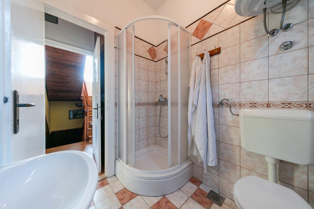 Apartments Kastelani Komiža Zewnętrze zdjęcie