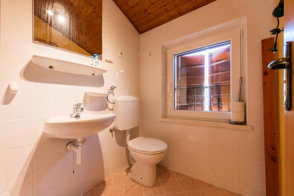 Apartments Kastelani Komiža Zewnętrze zdjęcie