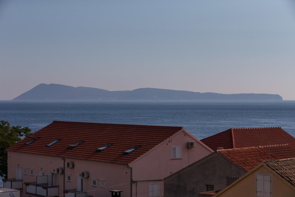 Apartments Kastelani Komiža Zewnętrze zdjęcie
