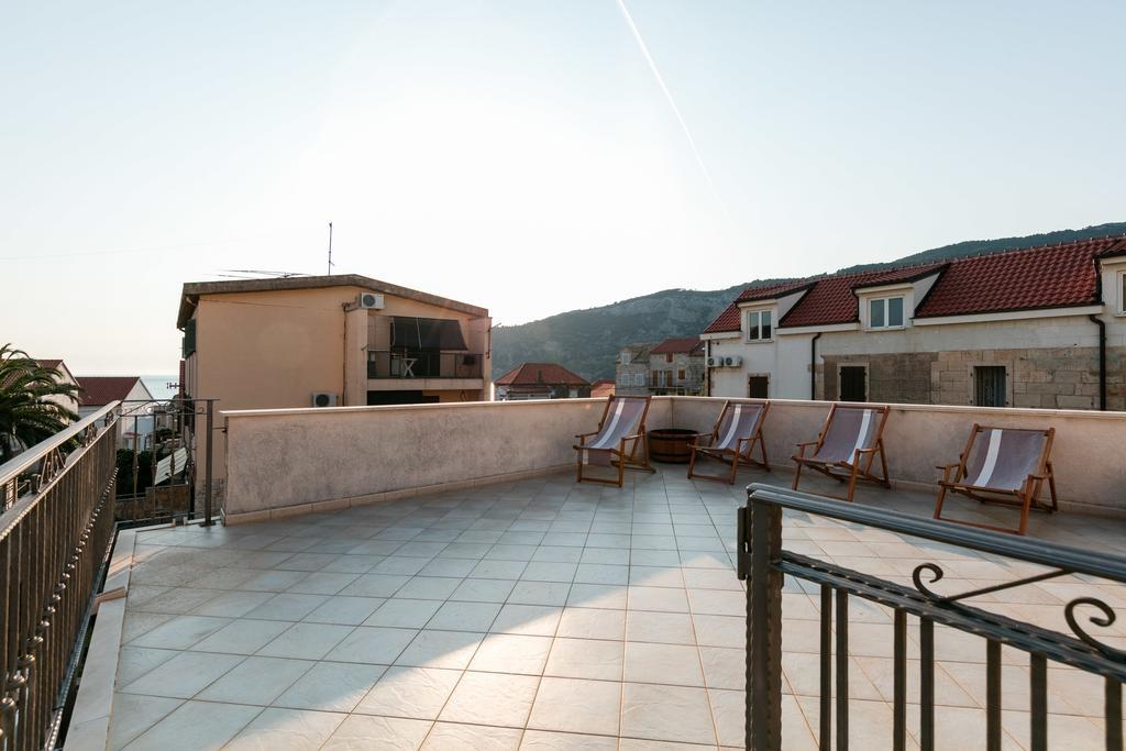 Apartments Kastelani Komiža Zewnętrze zdjęcie