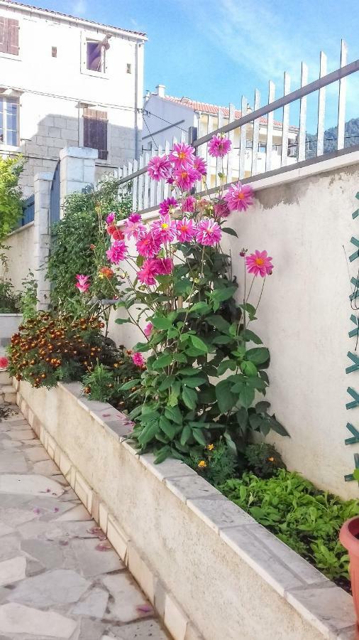 Apartments Kastelani Komiža Zewnętrze zdjęcie