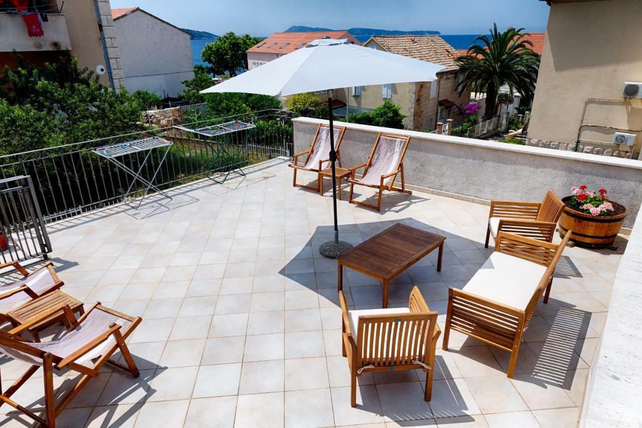 Apartments Kastelani Komiža Zewnętrze zdjęcie